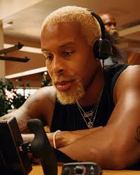 Had a dope convo with @voyagelamag Link in bio 🎞✨ #Writers #BlackWriters  #Producers #Film #tv