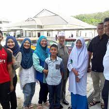 Penyampaian hadiah dan sijil disempurnakan oleh tuan haji yasman jamsir, wakil rasmi pengarah pendidikan johor. Fotos En Sekolah Seni Malaysia Johor Bahru Johor Bahru Johor