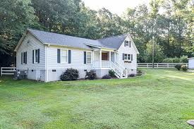 Principal and interest payment of $833, real estate taxes are estimated at $145 per month, hazard insurance is estimated at $35 per month and mortgage insurance is estimated at. Homes For Sale In Gray Court Sc Homefinder