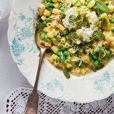 Pates Aux Petits Pois A La Courgette Et A La Ricotta Tubettini E Piselli Con Zucchina E Ricotta Ricardo Recipe Pasta With Peas Pasta Dishes Food
