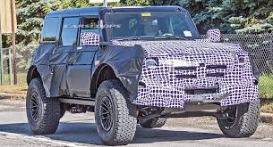 2022 Ford Bronco Warthog Is Coming For Jeep S Off Road Throne Carscoops Ford Bronco Jeep Grand Jeep