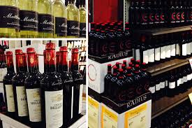For a 4 hour party with 150 guests, you will need approximately 600 drinks: Buying Wedding Wine How Much Is Enough