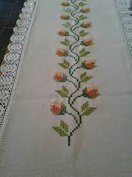 Imagens De Caminho De Mesa Em Ponto Cruz Caminho De Mesa Com Bordado Em Ponto Reto Bordado Em Ponto Reto Toalhas Bordadas Bordado Ponto Cruz