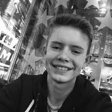 Colin Berg's Instagram, Twitter & Facebook