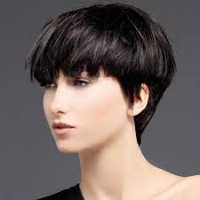 Coupe Et Coiffure Cheveux Courts Biguine Paris Automne Hiver 2017 2018 Coupe De Cheveux Coiffures Cheveux Courts Cheveux Courts