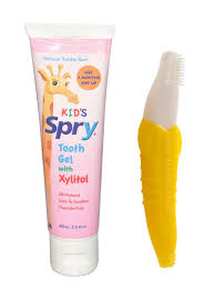 Amazon Com Baby Banana Brush Toothbrush And Toothpaste Gel The Original Toddler Training Spry Kids Safe Baby Baby Banana Brush Baby Banana Baby Teeth