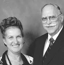 Donald Mullally's Instagram, Twitter & Facebook