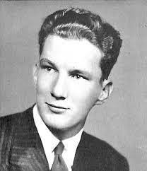 Edward Bennett's Instagram, Twitter & Facebook