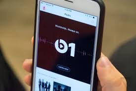 Apple Music Is Set To Surpass Spotify In Paid Us Subscribers This Summer Apple Music Radio Station Spotify