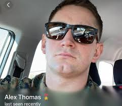 Wieder das gleiche Gesicht nur diesmal mit dem Namen "Uwe Benjamin" in  Facebook vertreten.