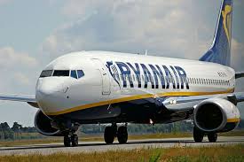 Ryanair è attualmente considerato come uno dei maggiori colossi dei cieli, grazie alla sua formula low cost che permette di viaggiare a prezzi decisamente vantaggiosi e concorrenziali. Psicosi Da Coronavirus Misure Di Biocontenimeto Per Hostess Volo Ryanair Con Febbre Soverato Web