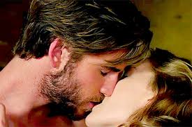Distrikt 12 gibt es nicht mehr.gale hawthorne zu katniss everdeen gale hawthorne ist der beste freund von katniss everdeen. Liam Hemsworth Ist Gabriella Brooks Seine Neue Freundin