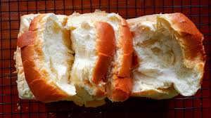 Roti yang lembut dan dapat di isi dengan selai, susu, keju, coklat, dll berikut. Resep Roti Sobek Lembut Bakulan Resep Roti Sobek Lembut Isi Coklat Menggunakan Hand Mixer
