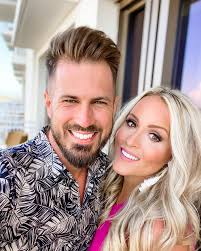 Today has been 5 years I have been married to Daniel, the longest I've been  able to hold the title as wife. Loving Daniel and being loved by him is a  gift