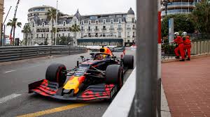 Max verstappen is naar eigen zeggen niet voor maar ook niet tegen het aangepaste format van de britse gp. Max Verstappen Dendert Van Podium Na Tijdstraf In Monaco 1limburg Nieuws En Sport Uit Limburg