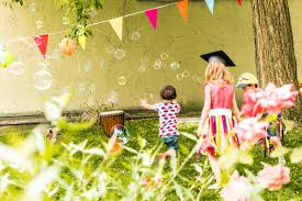 Jobs Bubbles E V Bilingualer Deutsch Englisch Kindergarten In Munchen