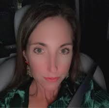 What are good places for Creole/Cajun seafood in New Orleans near St.  Charles Street?