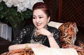 Mới đây, bà nguyễn phương hằng đã có cuộc trao đổi với báo người lao động về nội dung đoạn ghi âm gây xôn xao dư luận này. Vá»¥ Clip Ba Nguyá»…n PhÆ°Æ¡ng Háº±ng Noi Lá»i Yeu Ong Vo Hoang Yen