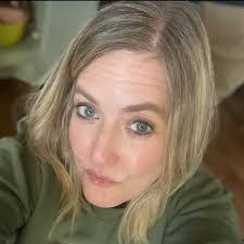 Christy Maxwell's Instagram, Twitter & Facebook