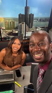 This past Friday I had the opportunity thanks to the team at @ey_us Danielle  Stanek (DeBiasi) to speak life and experience into the students alongside  Shawn Pewitt, M.A., CCSP from @waynestate and