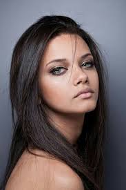 Deep Green Eyes Cat Look Perfect Haircolor Full Lips Tiny Nose Gorgeous Hair Beauty Hair Makeup Dark Hair
