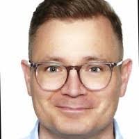 Robert Elsner's Instagram, Twitter & Facebook