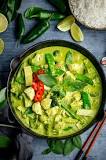 What colour is Thai green curry?