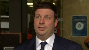 Tim Smith's removal opposed by federal Liberal MPs