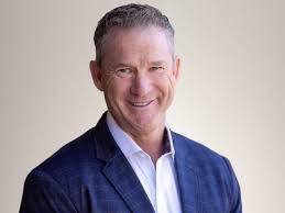 Chris Heard's Instagram, Twitter & Facebook