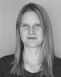 Kristin Flores's Instagram, Twitter & Facebook