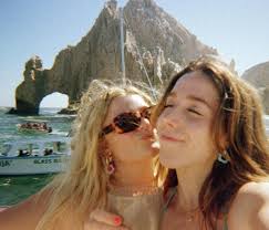 amanda lanclos (@amandalanclos) • Instagram photos and videos