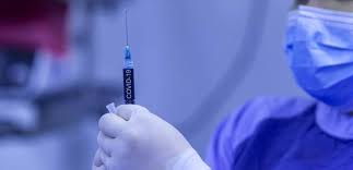 وإذا تأخّر إعطاء الجرعة الثانية إلى ما بعد 4 أسابيع، فيجب إعطاؤها في أقرب فرصة ممكنة. Ù„Ù„Ù…ØªØ±Ø¯Ø¯ÙŠÙ† Ø§Ù„Ø¬Ø±Ø¹Ø© Ø§Ù„Ø«Ø§Ù„Ø«Ø© Ù…Ù† Ù„Ù‚Ø§Ø­ ÙƒÙˆØ±ÙˆÙ†Ø§ Ø£ÙƒØ«Ø± Ù…Ù† Ø¶Ø±ÙˆØ±ÙŠØ©