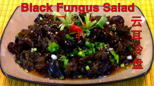 It grows rapidly on a variety of woods including mango and kapok. How To Make Wood Ear Mushroom Salad Wood Ear Fungus Youtube