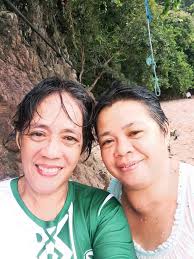 The moment the elder met her new sister😁❤️