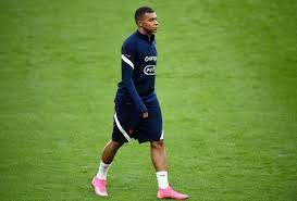 Kylian mbappé is as generous as he is talented, it turns out. Psg S Mbappe To Miss France Croatia Match After Testing Positive For Covid 19