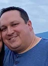 Kenneth Schauer's Instagram, Twitter & Facebook