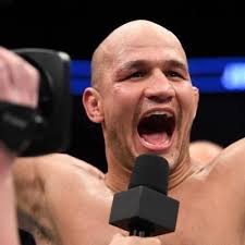 Mr MaNdinGo (@robhitman)