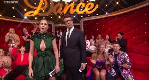 Find the perfect victoria swarovski stock photos and editorial news pictures from getty images. Lets Dance Moderatorin Victoria Swarovski Mit Mega Ausschnitt In Kleid Mopo De