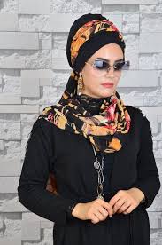 Aise Tesettur Siyah Gold Cicek Desenli Sal Bone Moda Stilleri Sal Stil