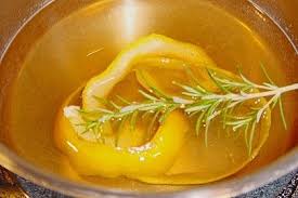 Quittenpunsch Mit Weisswein Von Cornerback Chefkoch Weisser Gluhwein Rezept Quitte Punsch