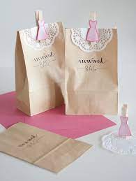 Wann sollte man das hochzeitskleid kaufen? Diy Survival Bag Fur Brautkleid Shopping Zur Hochzeit