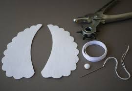How To Bring Out Your Inner Wednesday Addams Peter Pan Collars Diy Collars Diy Peter Pan Collars