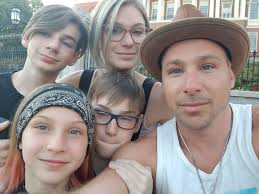 Bonne fête Alexandra & Jacob (Alias : Jack Jack, Jacobee, Jacolo, Pacolo)  Hahaha ! Merci à vous deux d'être mon équilibre et ma sagesse. Alexandra la  meilleure amie que j'ai trouvé en