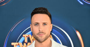 Aleksander Sikora o "Twoja Twarz Brzmi Znajomo": "Jazda na rollercoasterze  w ciemności"