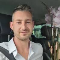 40+ "Peter Strass" profiles