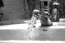 Es ist sache des vermieters, für die reparatur zu sorgen und die kosten dafür zu tragen. Wer Zahlt Den Wasserhahn In Mietwohnungen Wichtige Fakten