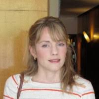 Elise Riley's Instagram, Twitter & Facebook