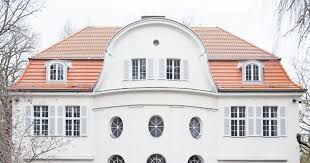He was previously the minister for foreign affairs from 2005 to 2009 and from 2013 to 2017. Prasidentenvilla Mit Dunkler Vergangenheit Politik Die Rheinpfalz