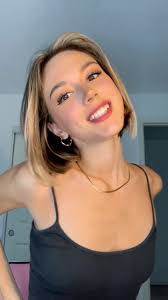 Linda Kohan's Instagram, Twitter & Facebook