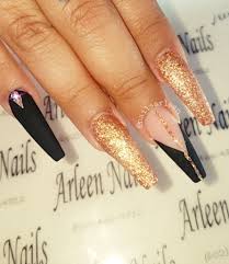 Black And Gold Nail Art Black And Gold Nails Black Gold Nails Gold Nails Prom Gold Acrylic Nails